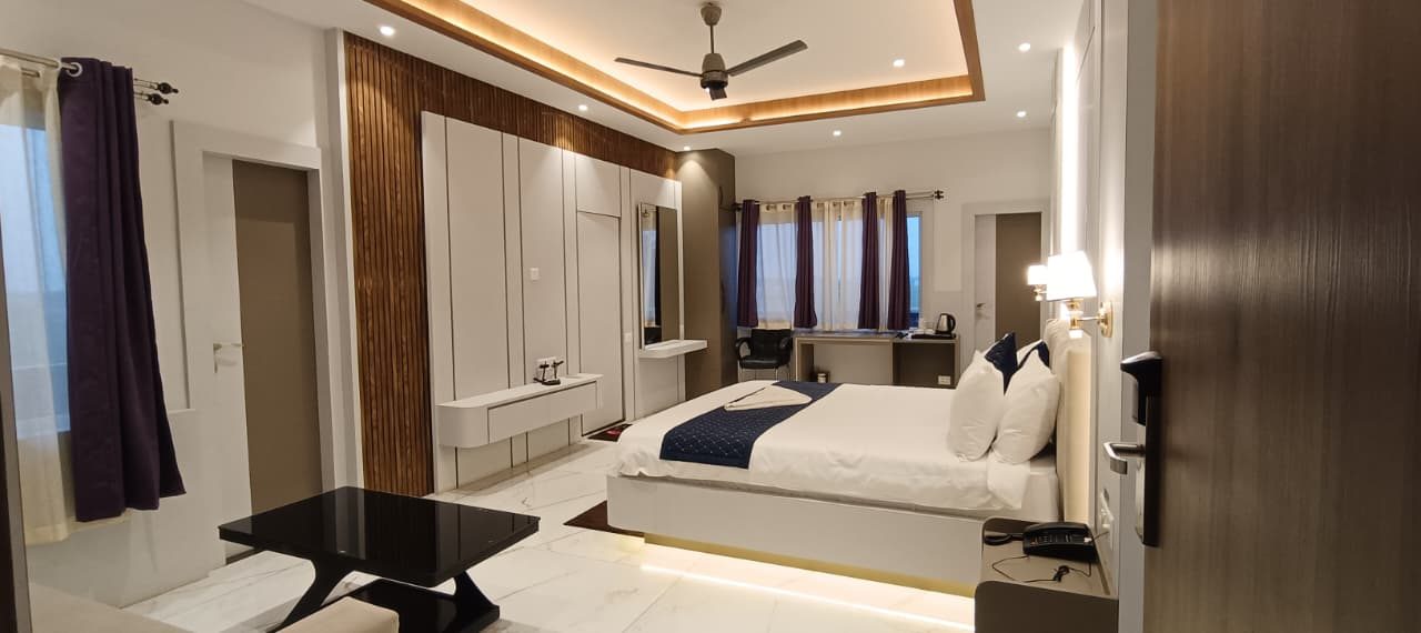Executive DLX Room, Pushpanjali Villa